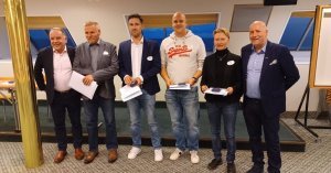 Keskuskauppakamarin ansiomerkkejä jaettiin pitkän työuran saavuttaneille