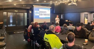 VRJ Kunnossapidon henkilöstö KukkoLasse Oy:n koulutuksessa Oulussa